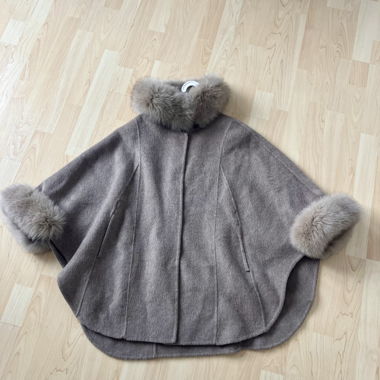 Wool & fur cape 