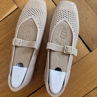 VIVAIA Mary Janes UE 39