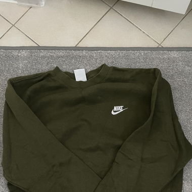 Pull Nike Kaki