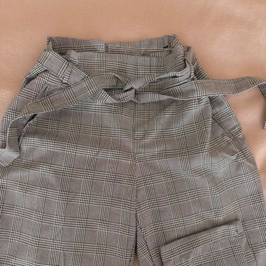 gray pants