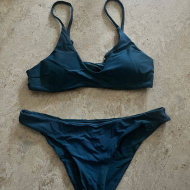 Bikini vert pétrole