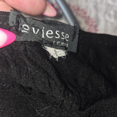 Robe noire fine à fines bretelles