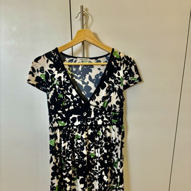 Floral Midi dress - Size M 