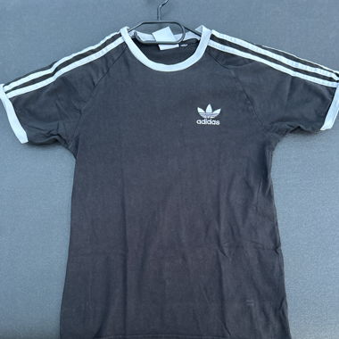 T-Shirt Adidas noir 
