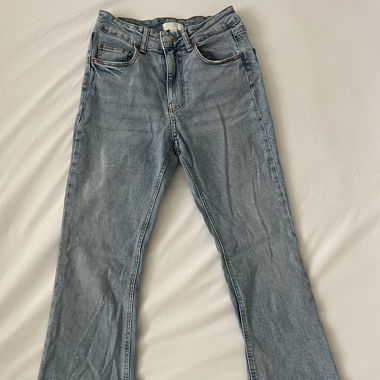 Hellblaue Jeans