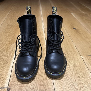 Dr. Martens 