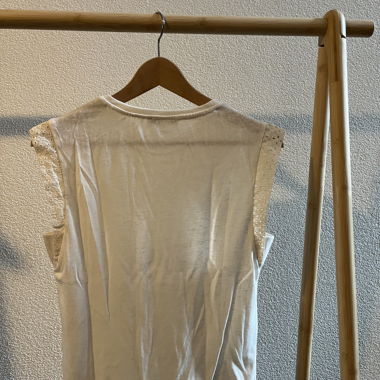 Haut GARCIA à manches en dentelle