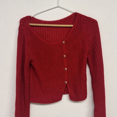 Roter Cardigan