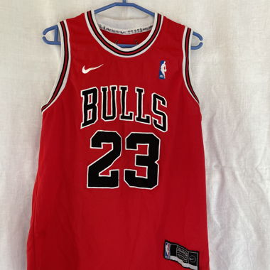 Nike Basketball Tank NBA Bulls 23 stitched !!!