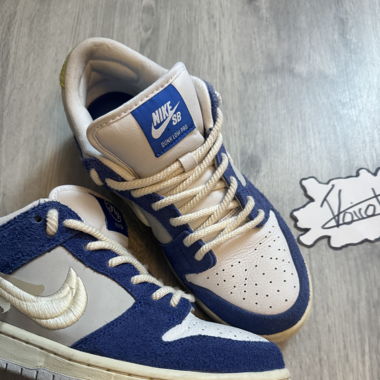 Nike dunk sb x fly streetwear