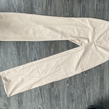 Pantalon Pull&Bear beige EUR 34