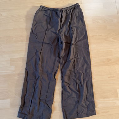 Braune Leinenhose