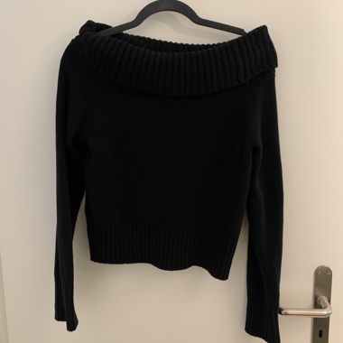 Off-shoulder sweater