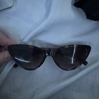 Cat-Eye Sonnenbrille mit braunem Rahmen