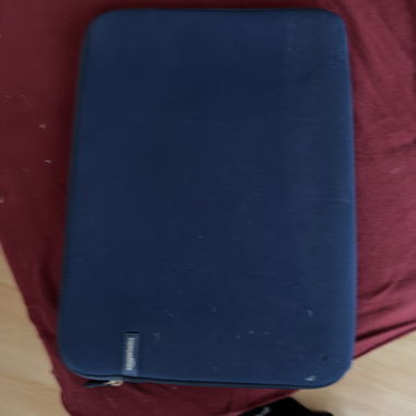 Blaues Laptop-Case Grossformat (15.6-17")