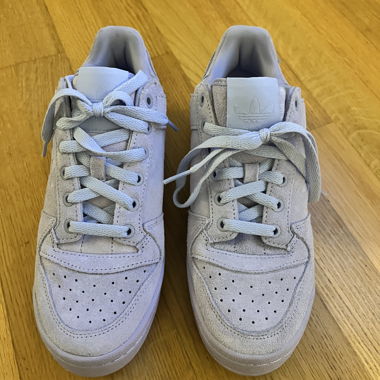 Adidas Sneaker