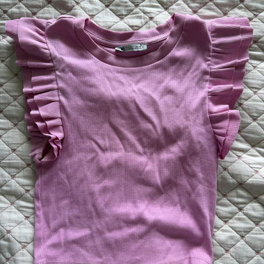 Pinkes Ruffle-Shirt