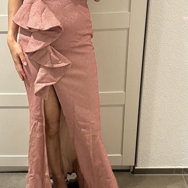 Abito da sera rosa con glitter