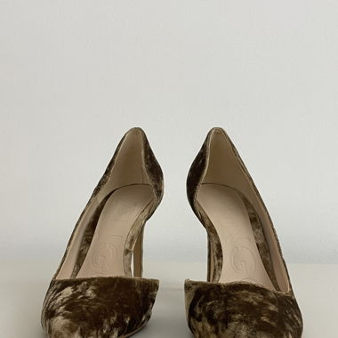 Tacchi  (high heels) MANGO in velluto caramello