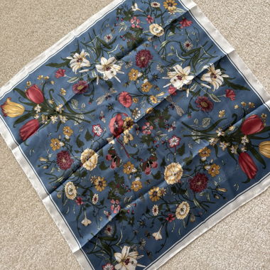 Foulard floreale blu