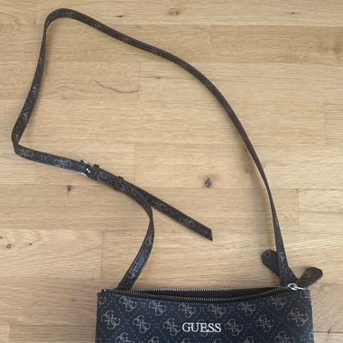 Sac à main Guess
