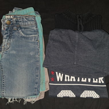 Lot vêtements garçon 4 ans