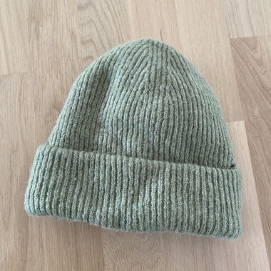 Berretto in maglia verde
