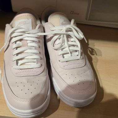 Nike Light Pink Sneakers gr 38.5