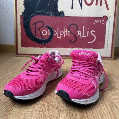Chaussures de course Asics roses