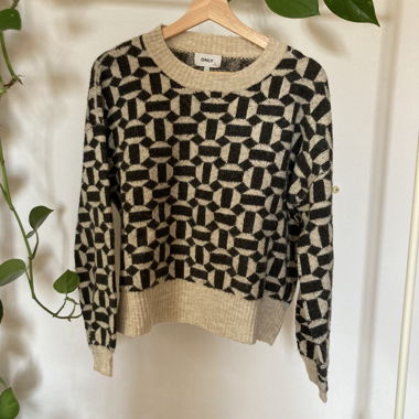 Gemütlicher Pullover, lustiges Muster
