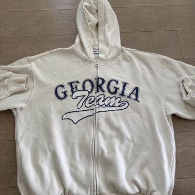 Sweatjacke mit Aufschrift 