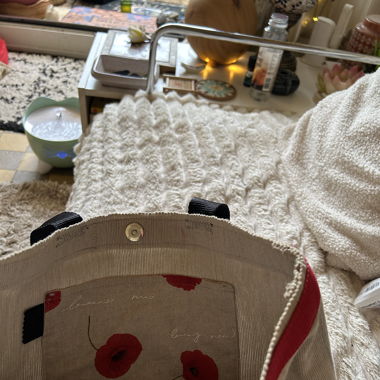 Sac à mains avec des coquelicots 