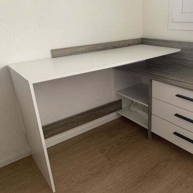 desk  with drawer