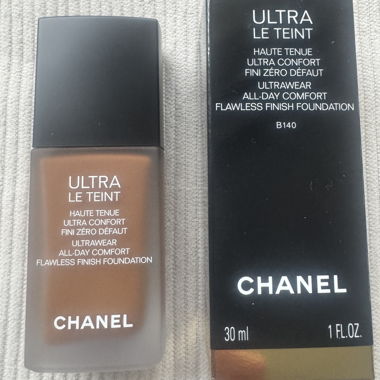 Chanel Ultra Le Teint Foundation