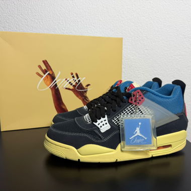 Air Jordan 4 Retro Union Off Noir