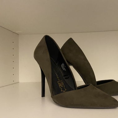 Escarpins à talons kaki neufs