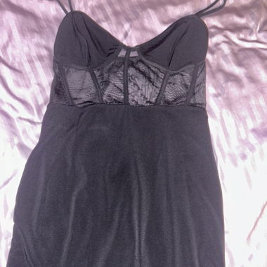 Robe de soirée noire en bon état taille M