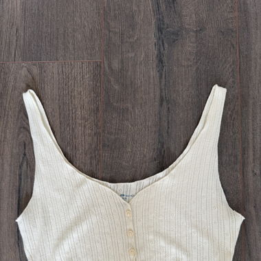 Cream eyelet tanktop with buttons