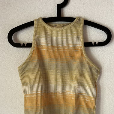 Gelbes Top
