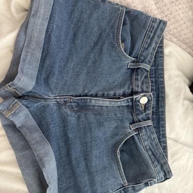 Short in denim