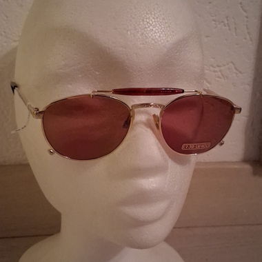 Optus sunglasses 