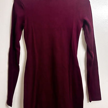 Robe à col roulé bordeaux