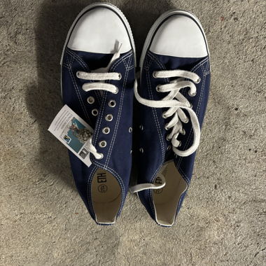Sneaker Blau