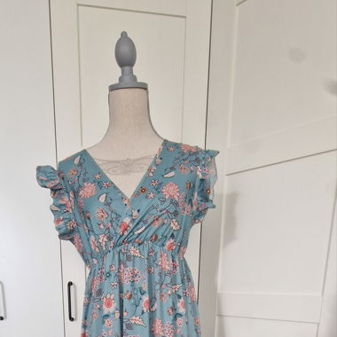 Sommerliches Maxikleid mit Blumenmuster, Grösse XL