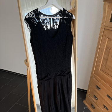 Langer Spitzenjumpsuit black