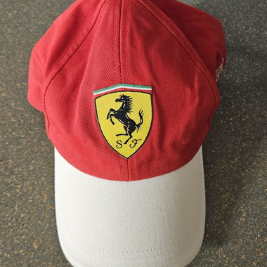 Cappellino Ferrari