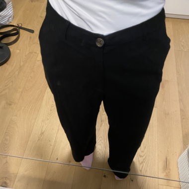 Schwarze Stoffhose
