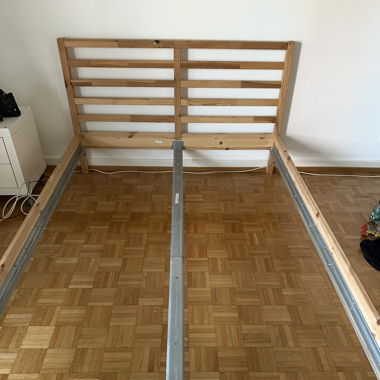Bett inklusive Lattenrost 