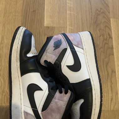 Jordan 1