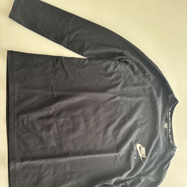 Schwarzes Nike Langarmshirt